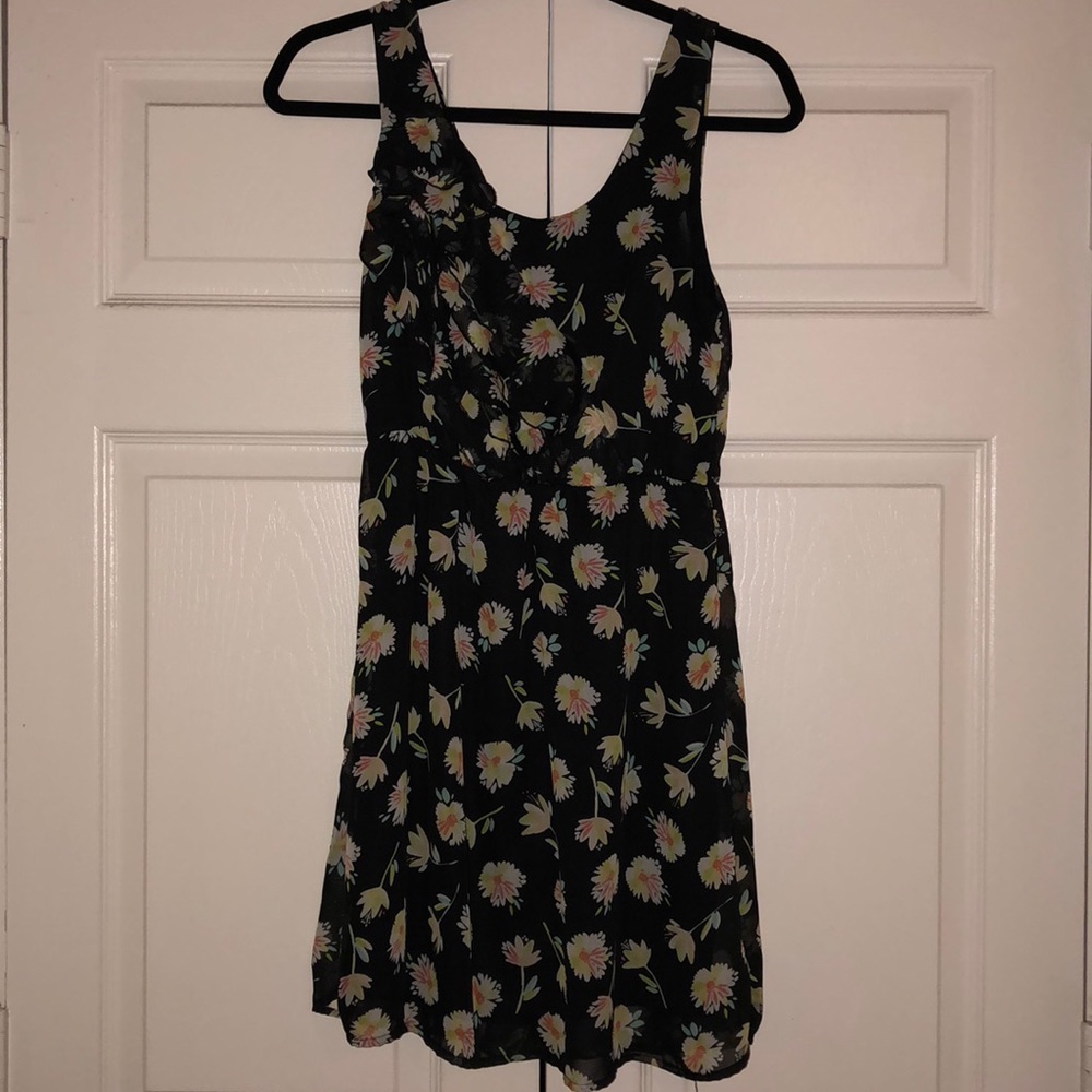 Socialite Juniors Dress **BUNDLE TO SAVE**